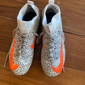 Nike soccer shoes size 2.5